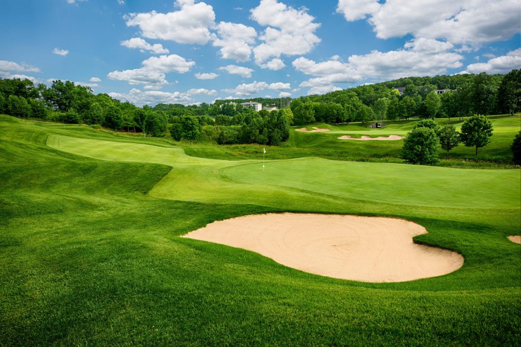 thousand_hills_resort_golfing_branson_mo_attractions